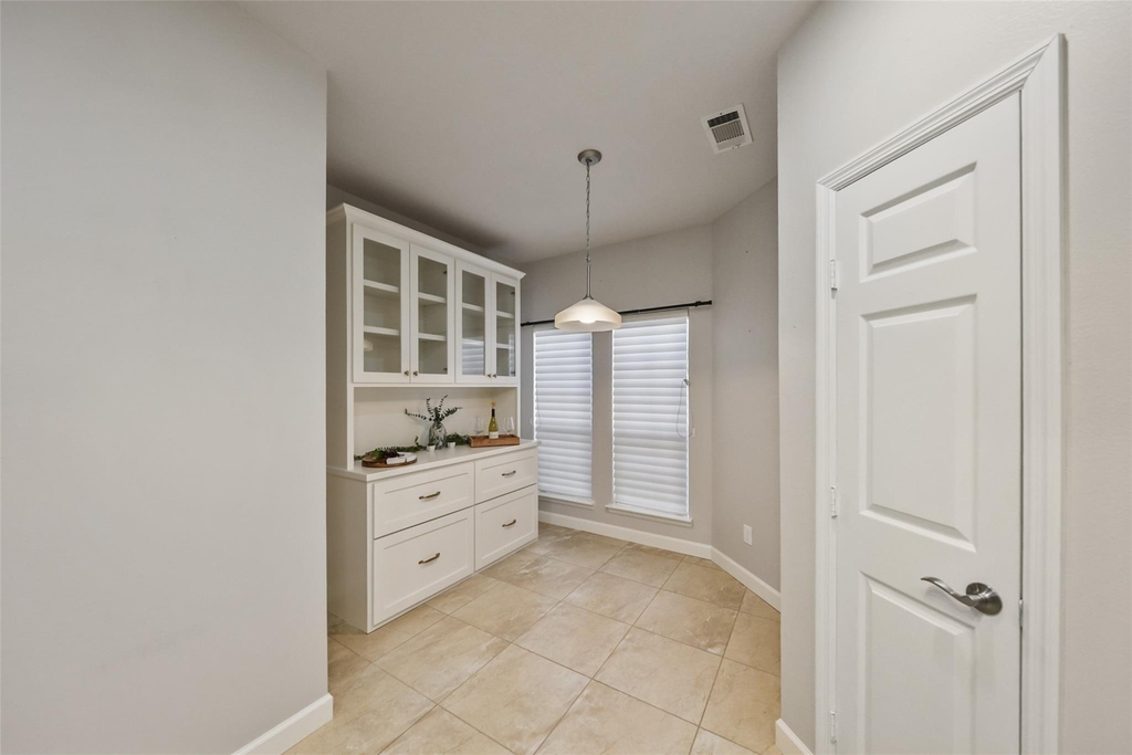 2351 Summit Way - Photo 9