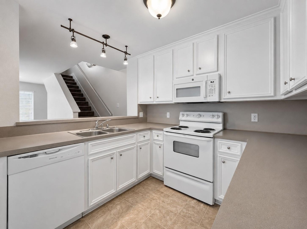 175 Binnacle Court - Photo 15