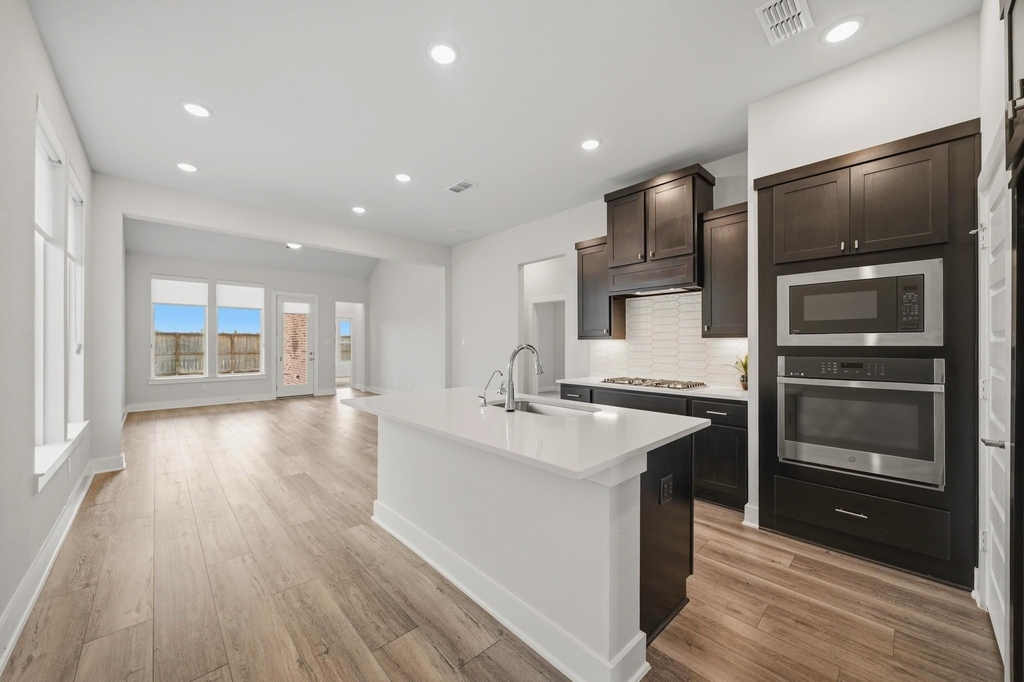 2506 Seedling Street - Photo 6