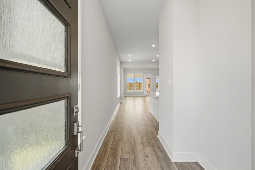 2506 Seedling Street - Photo 3
