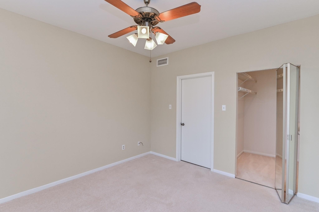 8055 Cambridge Street - Photo 15