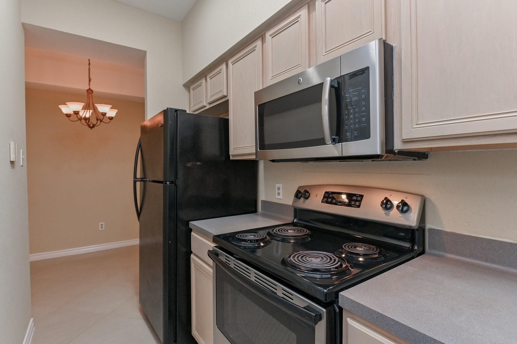 8055 Cambridge Street - Photo 13