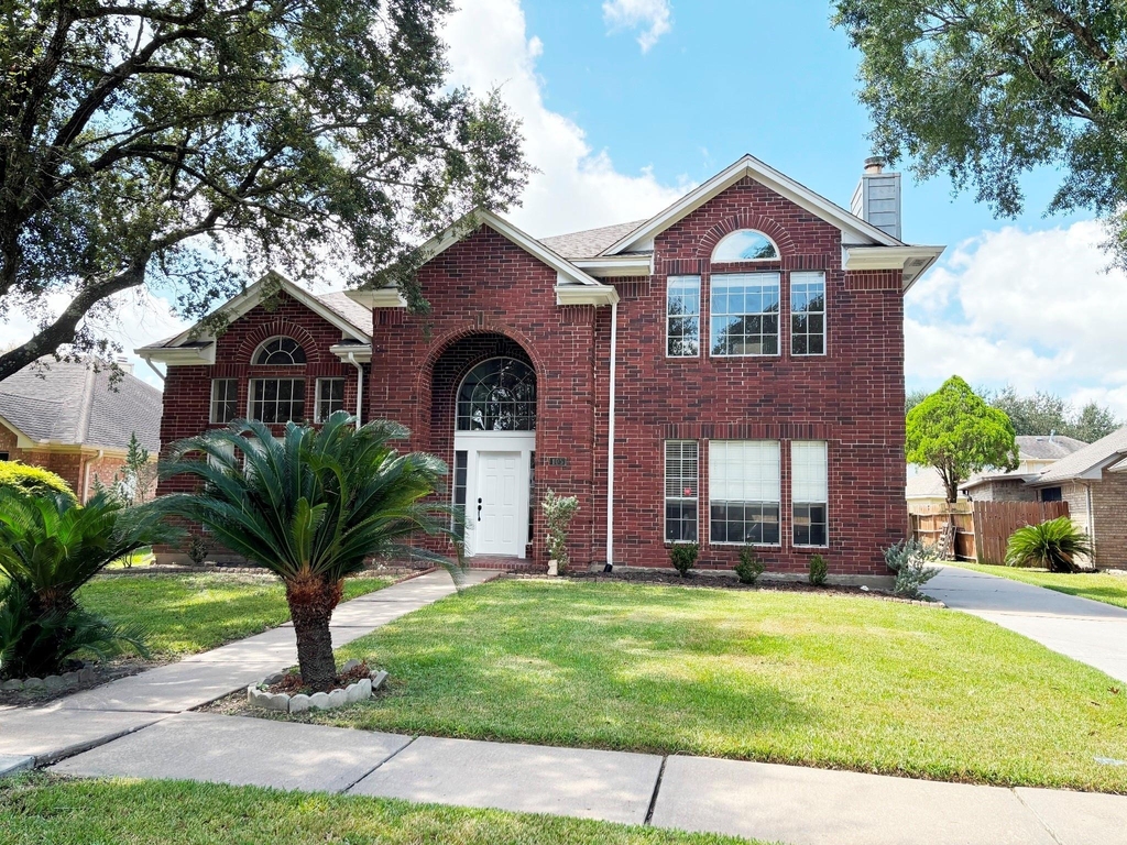 105 Crimson Bay Drive - Photo 2