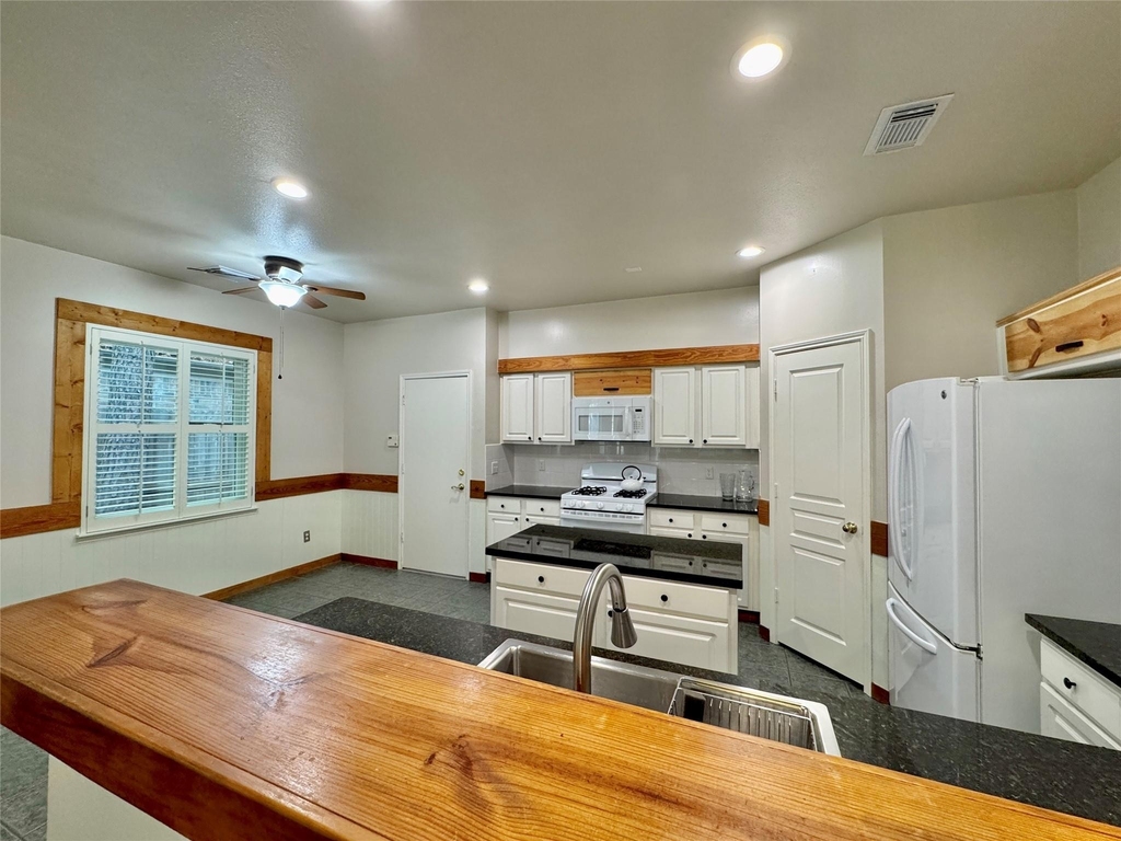 42 Tranquil Glade Place - Photo 12