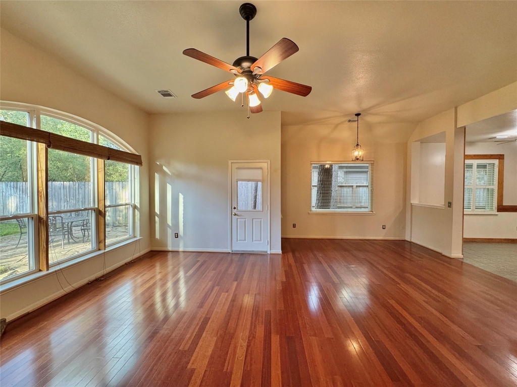42 Tranquil Glade Place - Photo 11