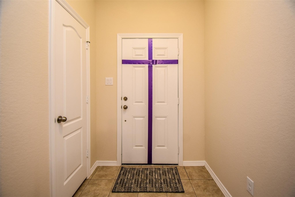2431 Concord Terrace - Photo 5