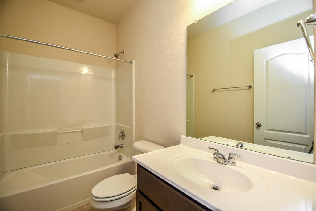 2431 Concord Terrace - Photo 33