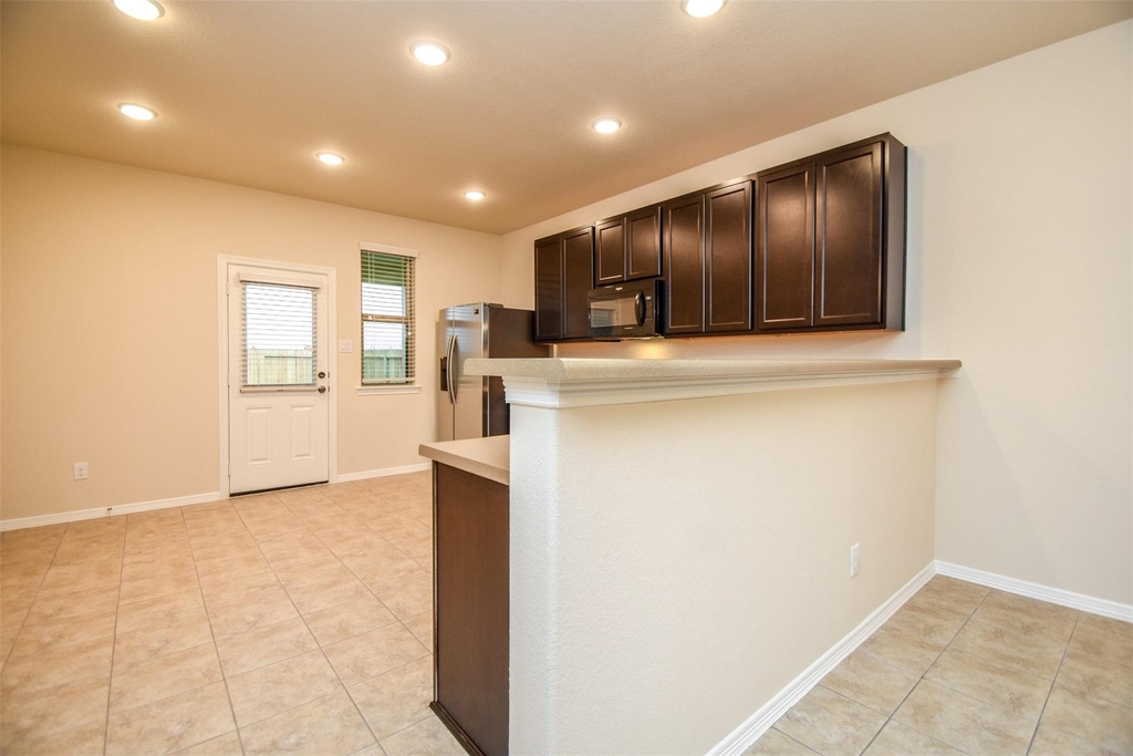 2431 Concord Terrace - Photo 26
