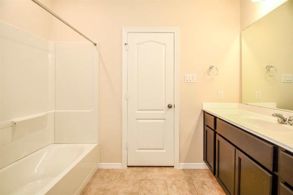 2431 Concord Terrace - Photo 23