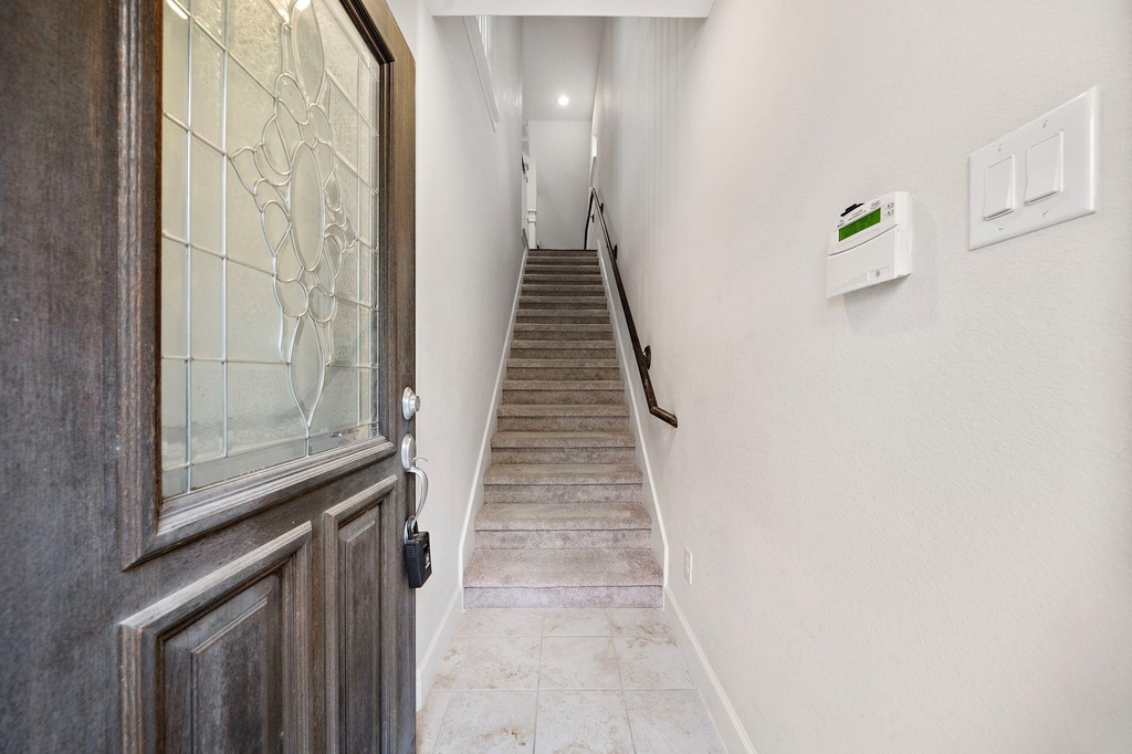 1510 Brayson Oaks Place - Photo 3