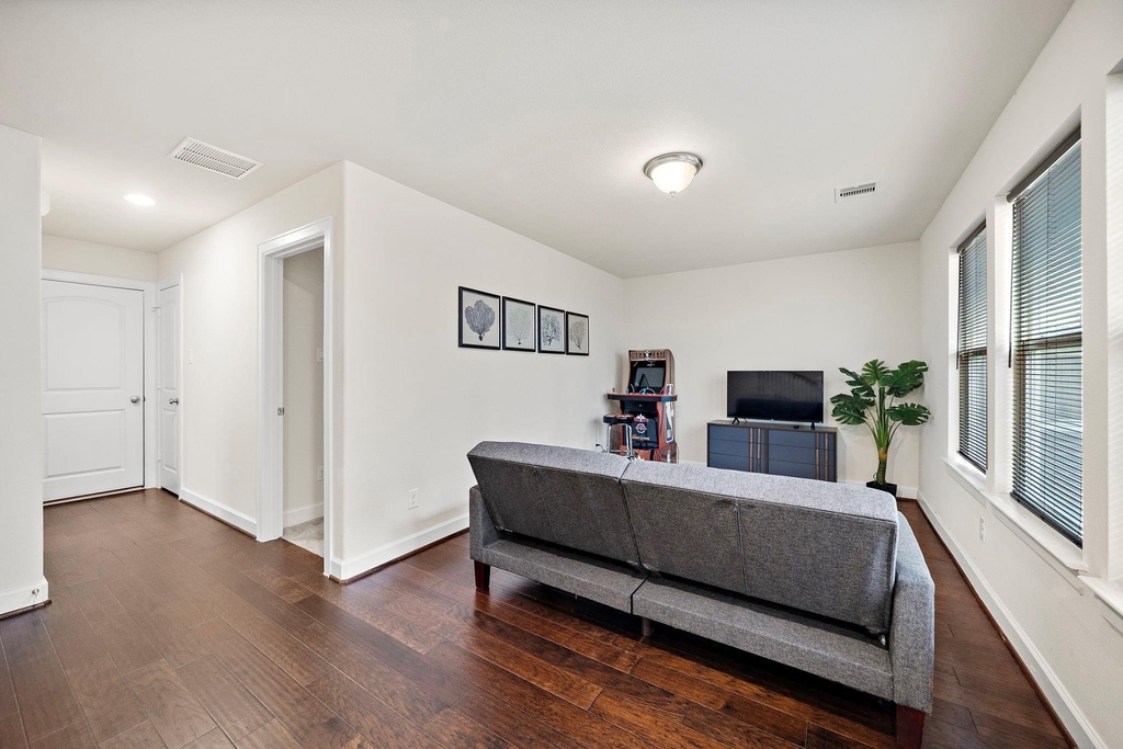 1510 Brayson Oaks Place - Photo 18
