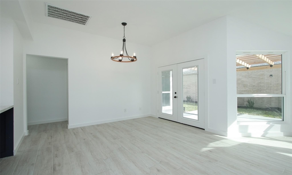 8518 Furlong Lane - Photo 10