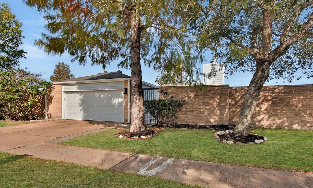 8518 Furlong Lane - Photo 33