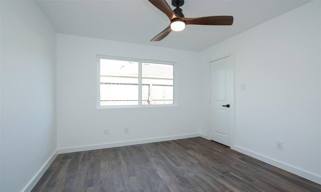 8518 Furlong Lane - Photo 25