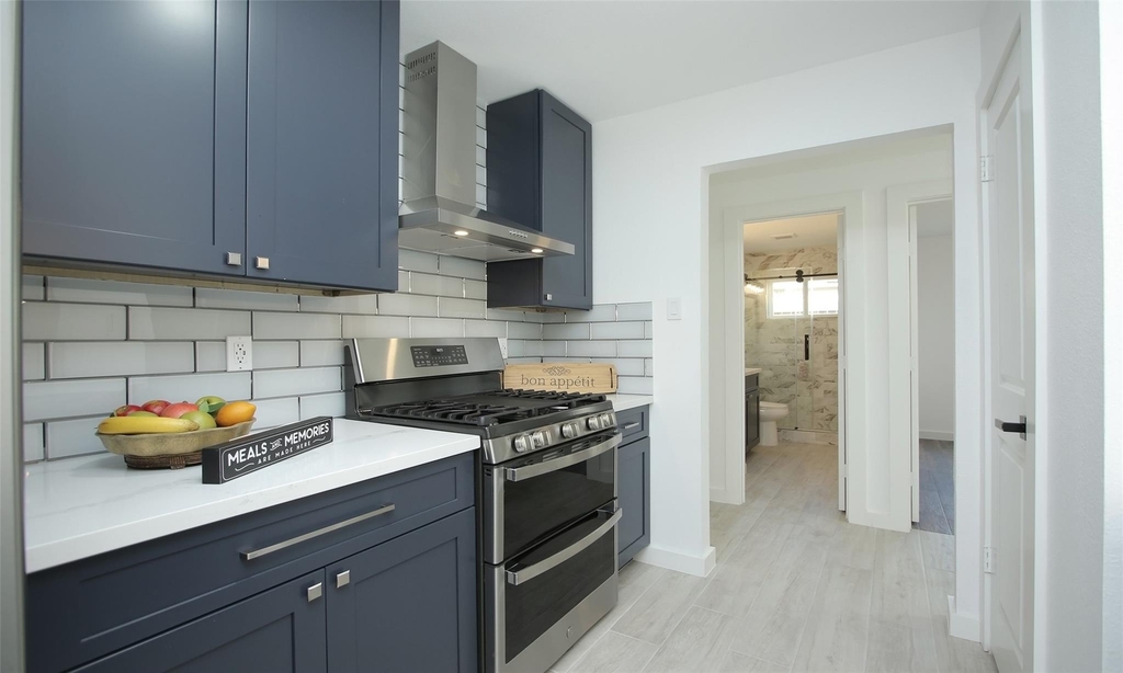 8518 Furlong Lane - Photo 15
