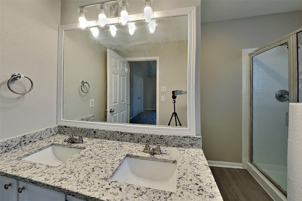 3418 Creek Manor Drive - Photo 9