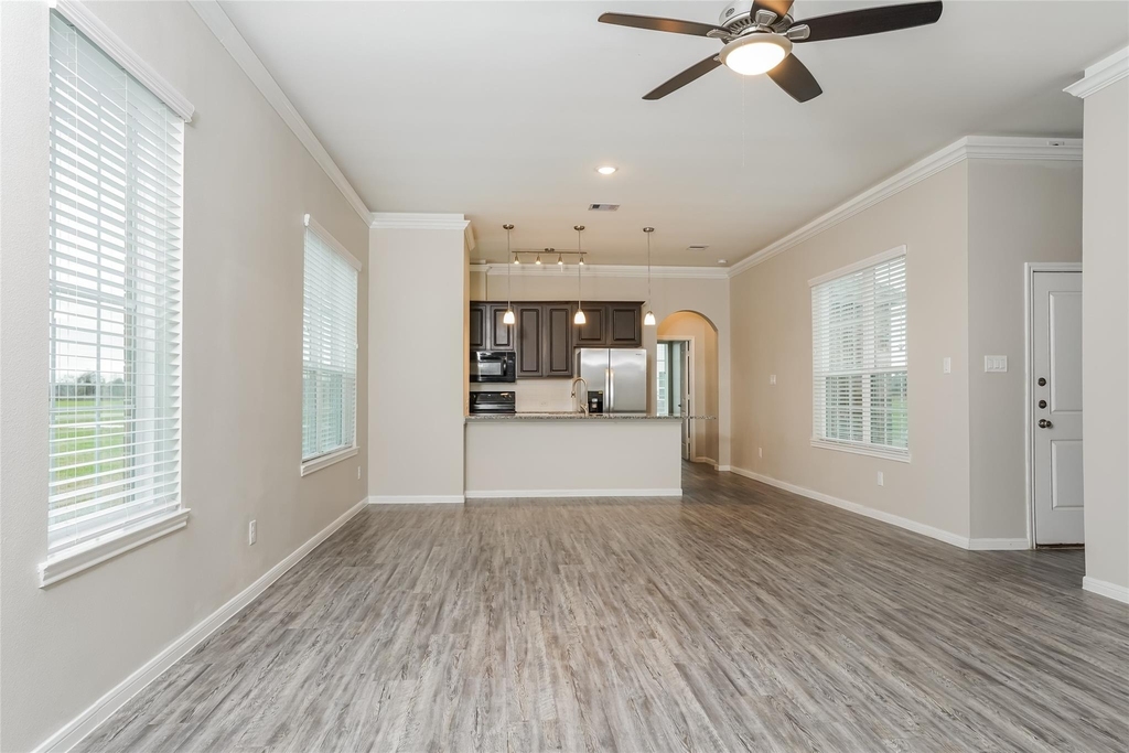 651 Lakeland Circle - Photo 1
