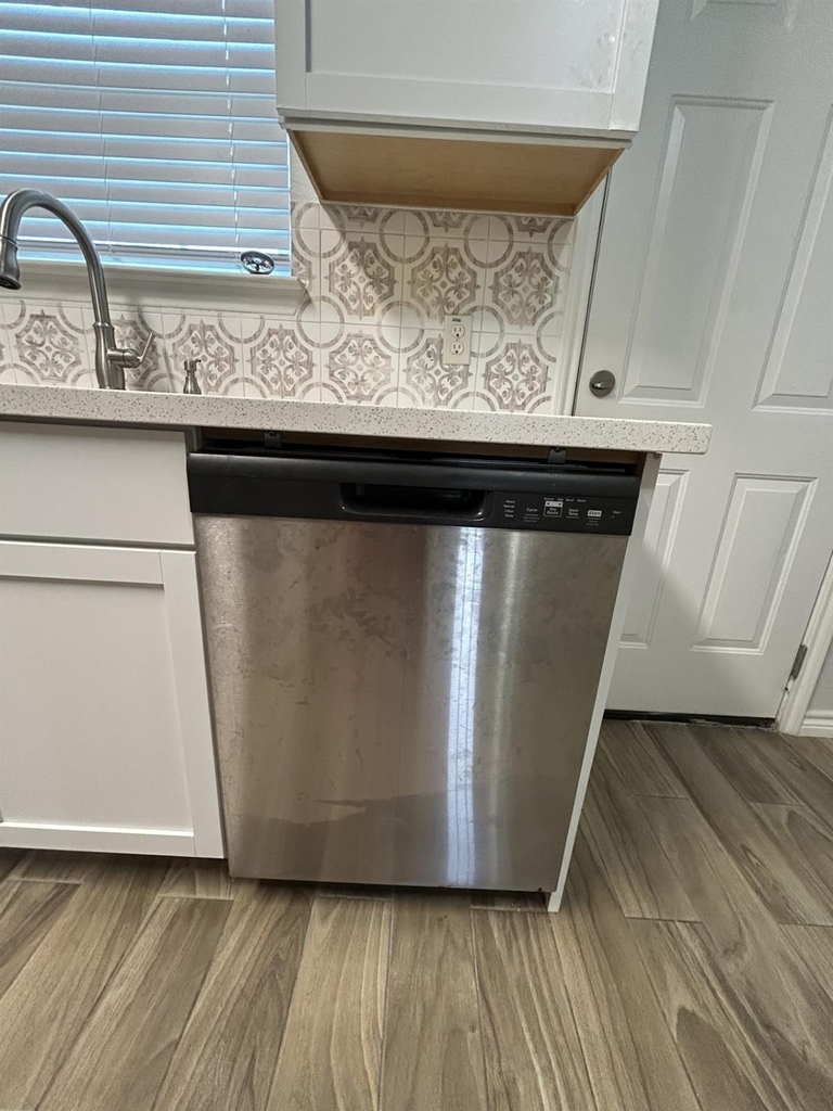4401 Sterling Street - Photo 6