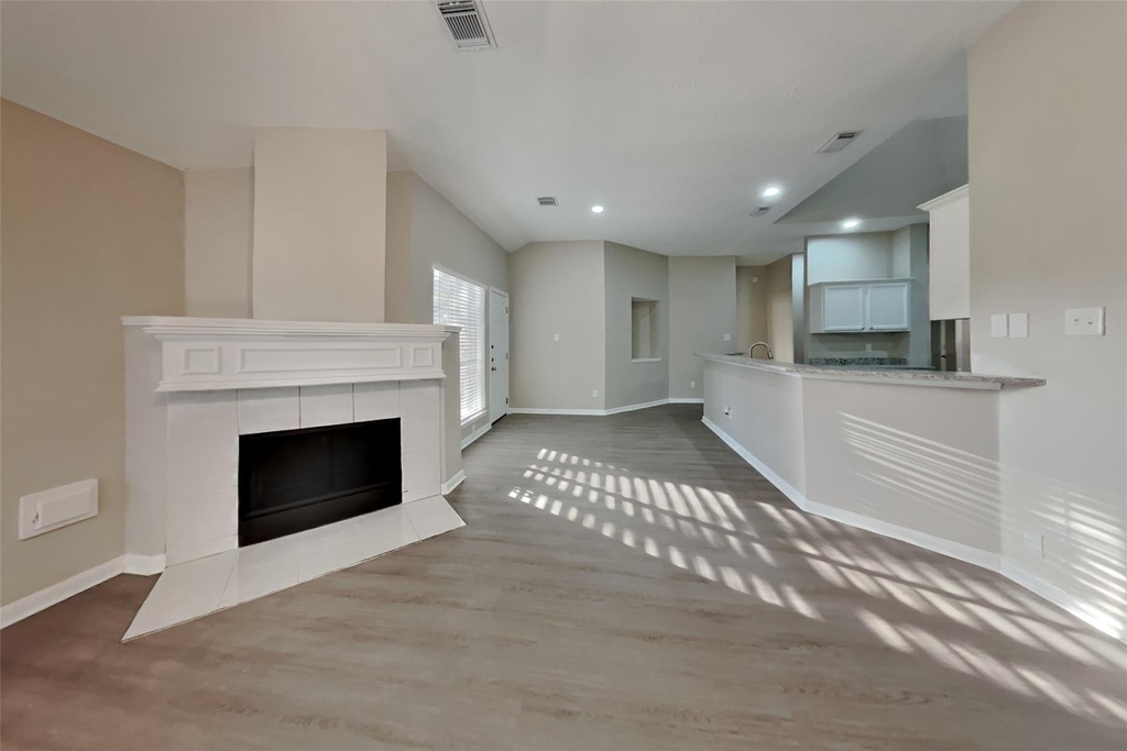 16902 Canyon Ridge Court - Photo 4