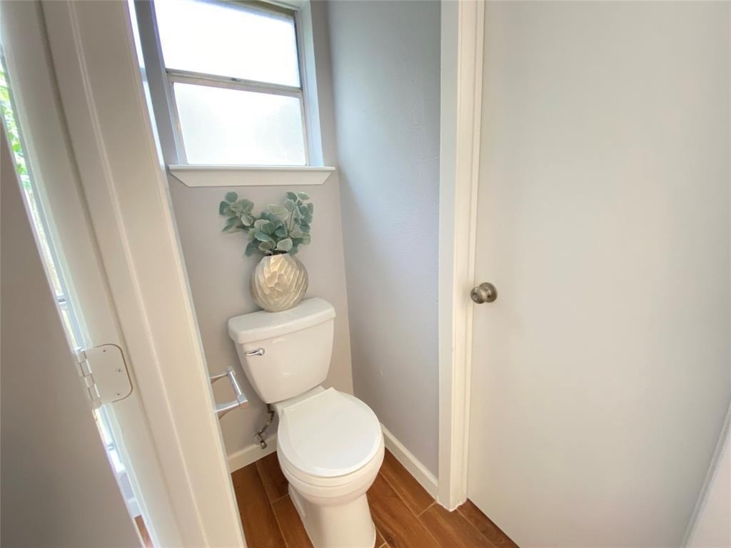 1011 Melford Avenue - Photo 9