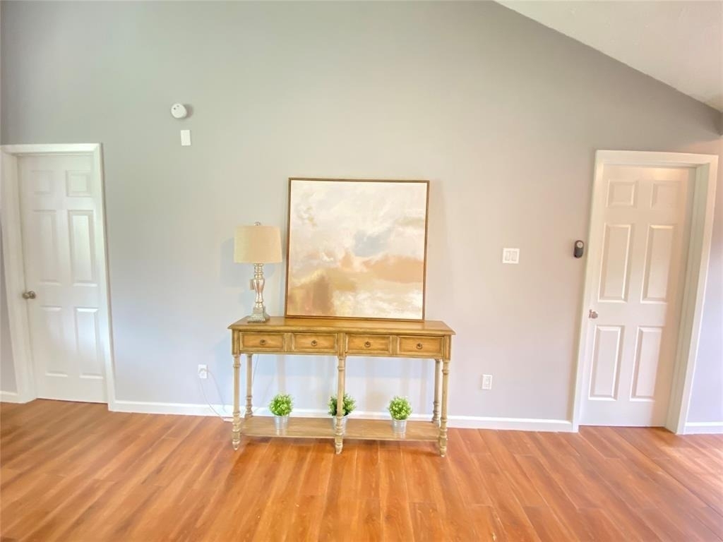 1011 Melford Avenue - Photo 3