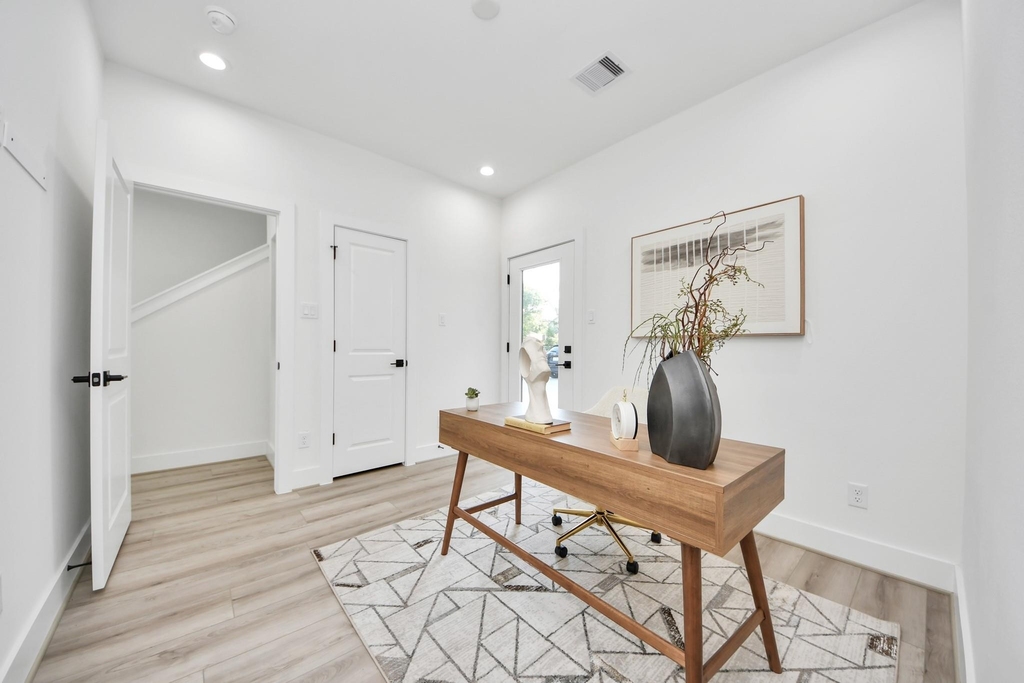 7737 Hammerly Boulevard - Photo 5