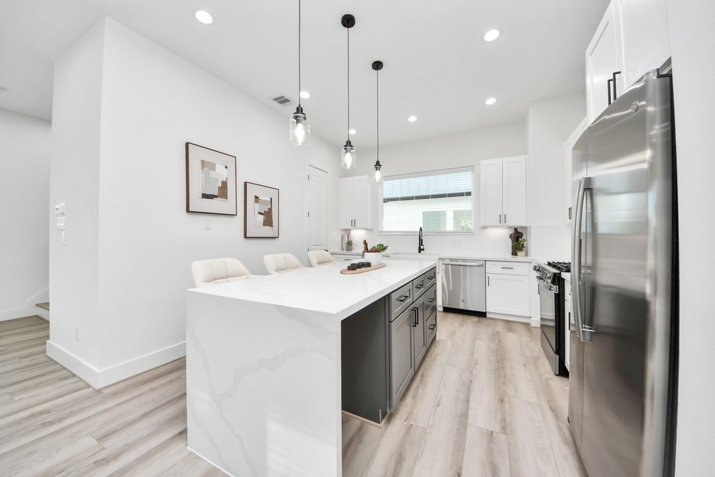 7737 Hammerly Boulevard - Photo 9