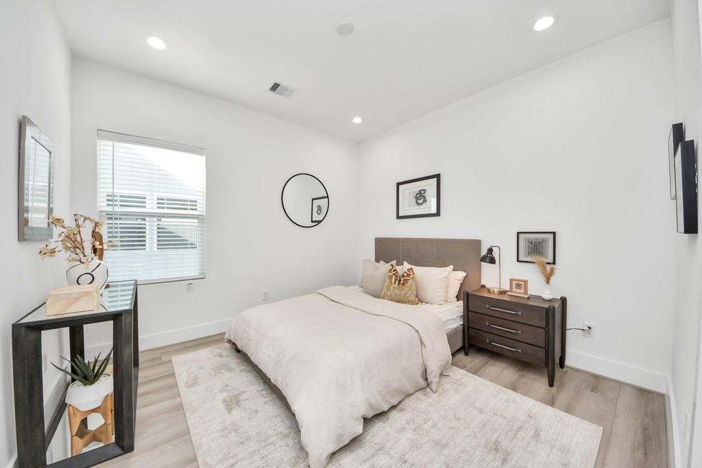7737 Hammerly Boulevard - Photo 35