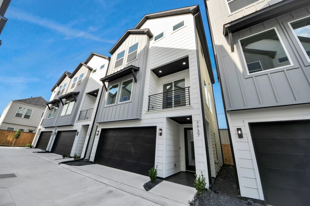 7737 Hammerly Boulevard - Photo 1