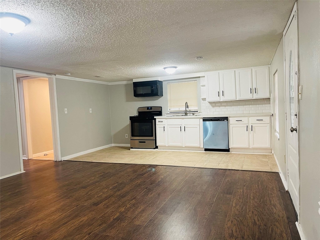 166 Sycamore Street - Photo 8