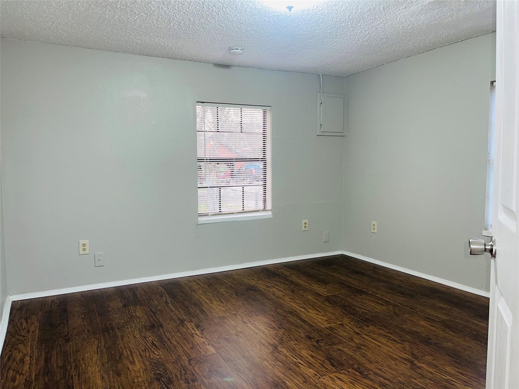 166 Sycamore Street - Photo 15