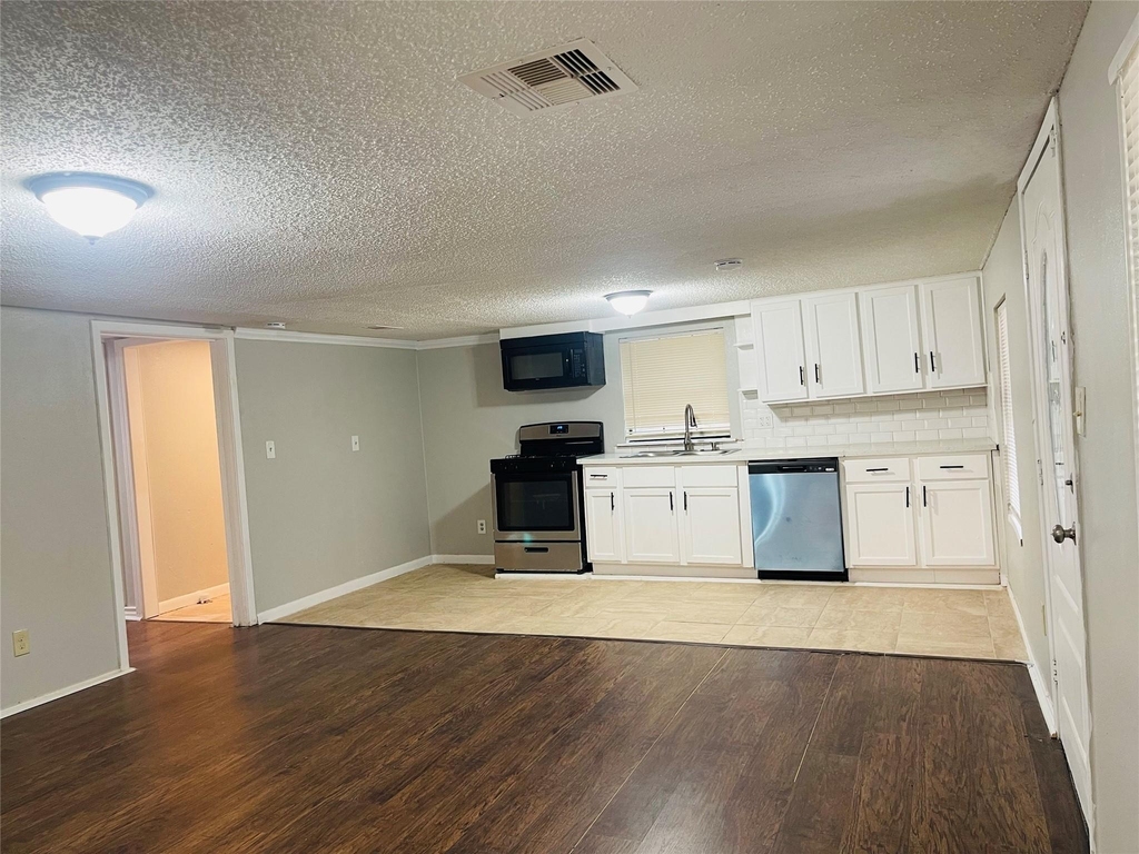 166 Sycamore Street - Photo 9