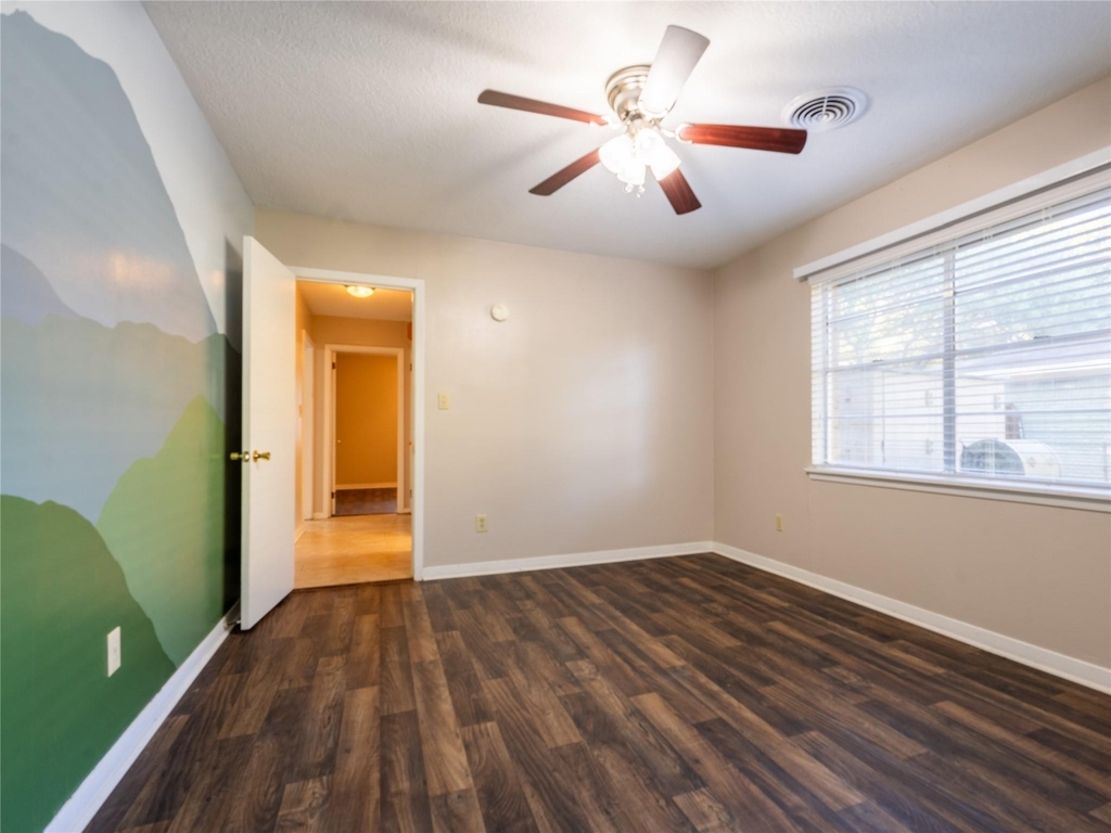 2728 Encino - Photo 17
