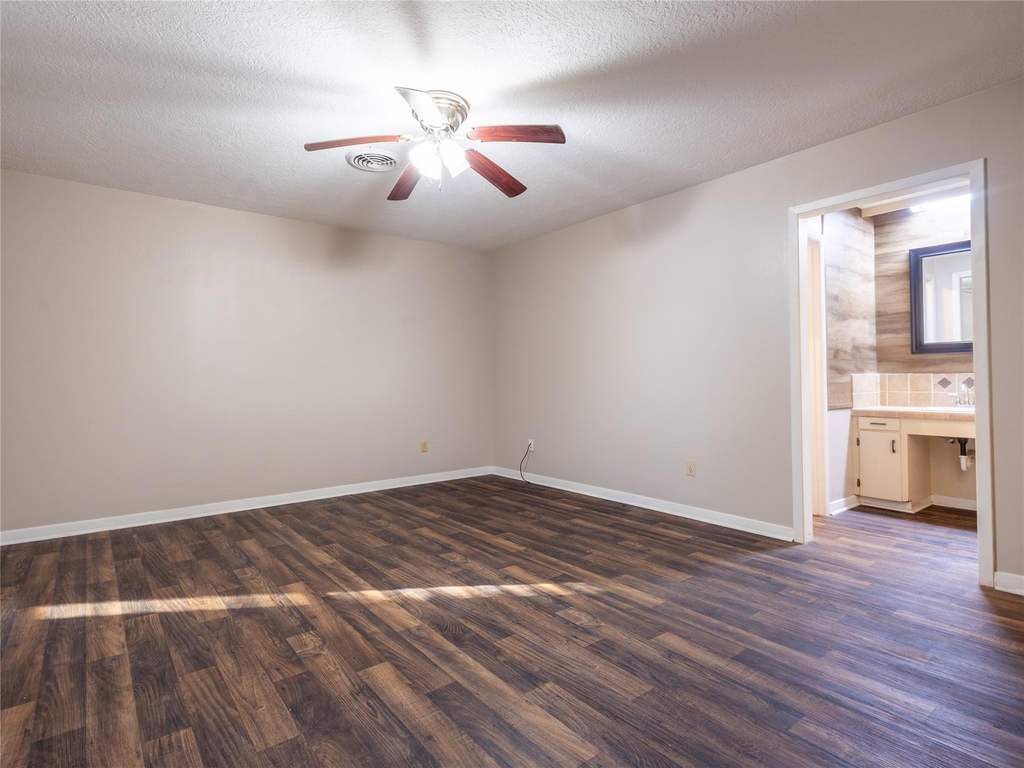 2728 Encino - Photo 25
