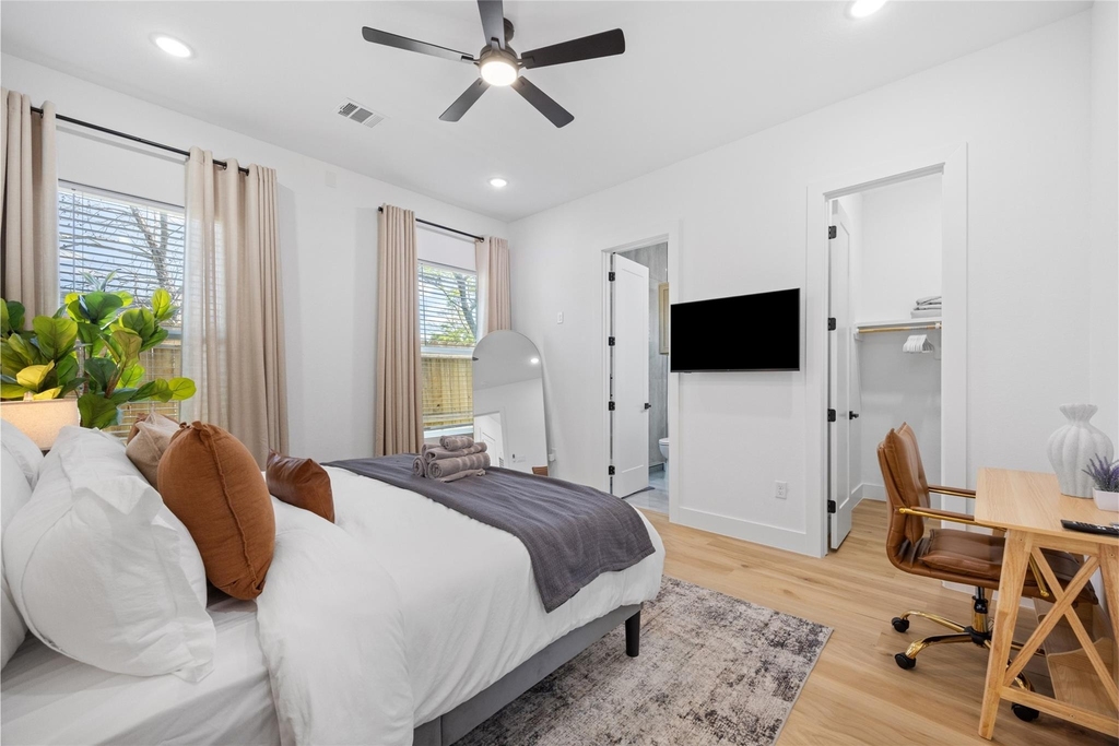 9019 Comal Street - Photo 18