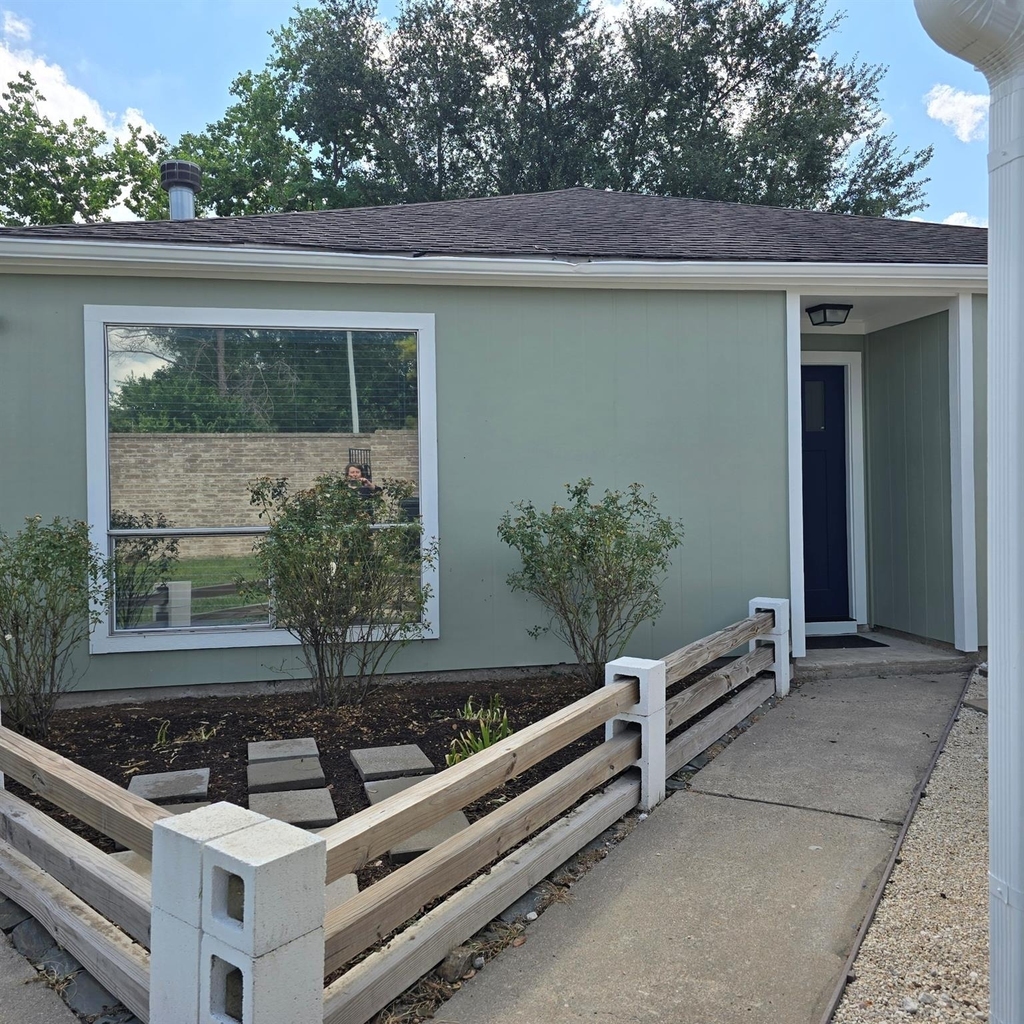 3535 Upfield Drive - Photo 29