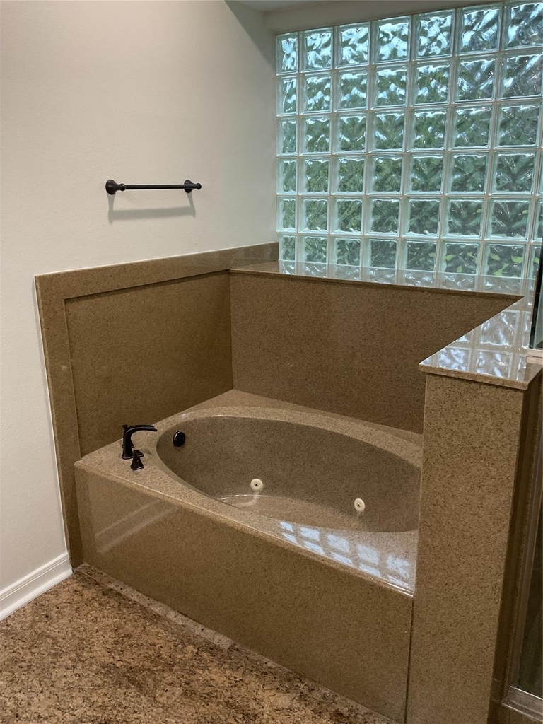 12110 Shadowpoint Drive - Photo 29