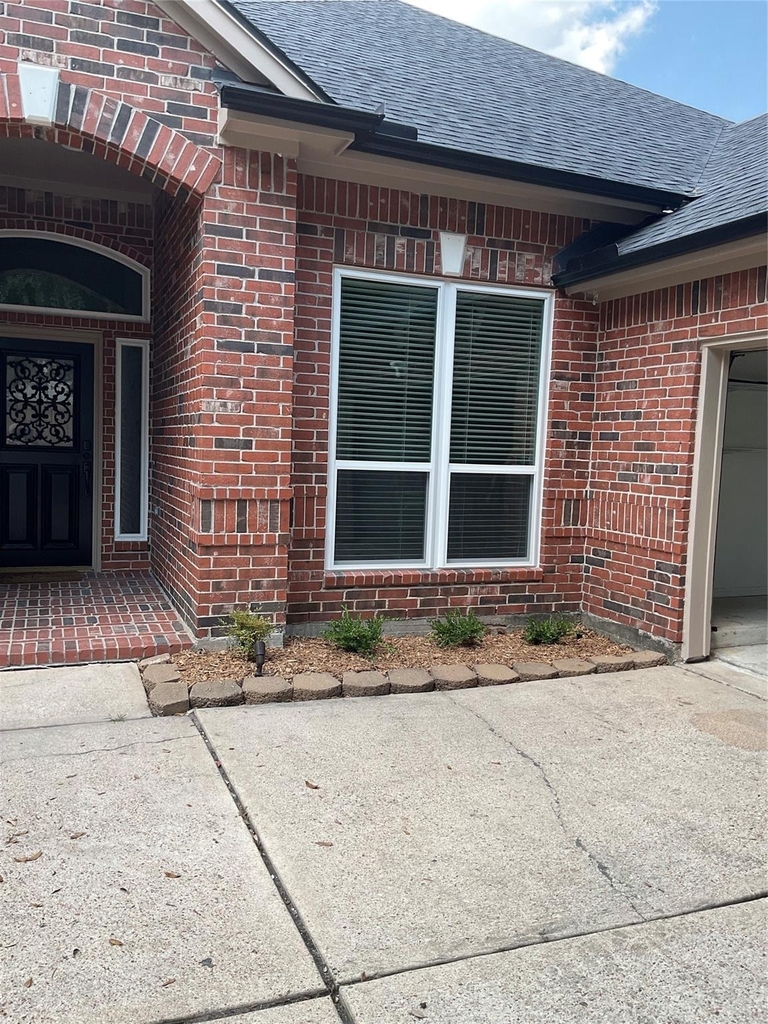 12110 Shadowpoint Drive - Photo 4