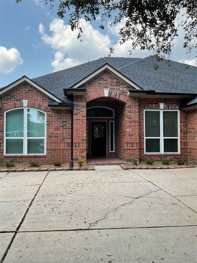 12110 Shadowpoint Drive - Photo 1