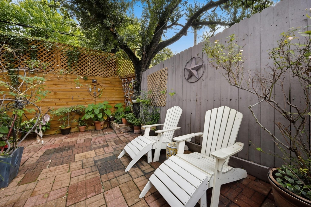 1951 Lexington Street - Photo 29