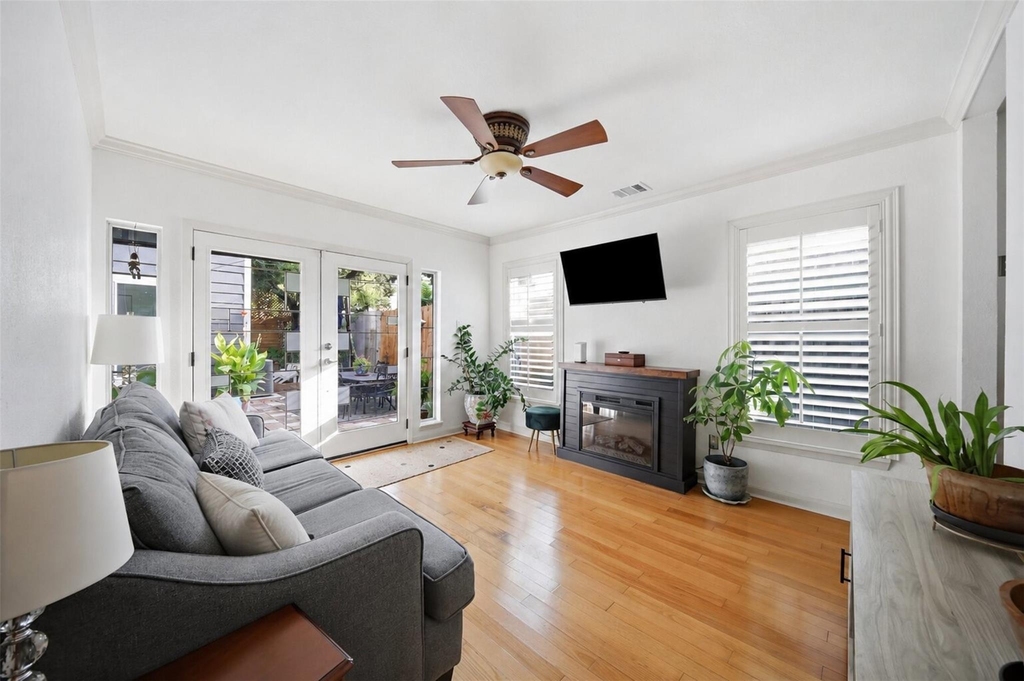 1951 Lexington Street - Photo 11
