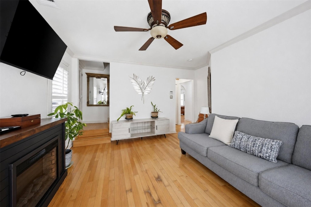 1951 Lexington Street - Photo 10