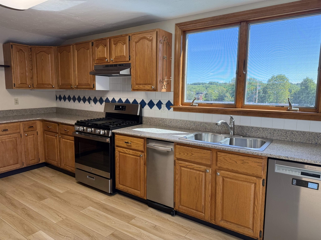 243 S Main - Photo 4