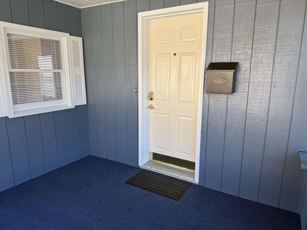 243 S Main - Photo 2