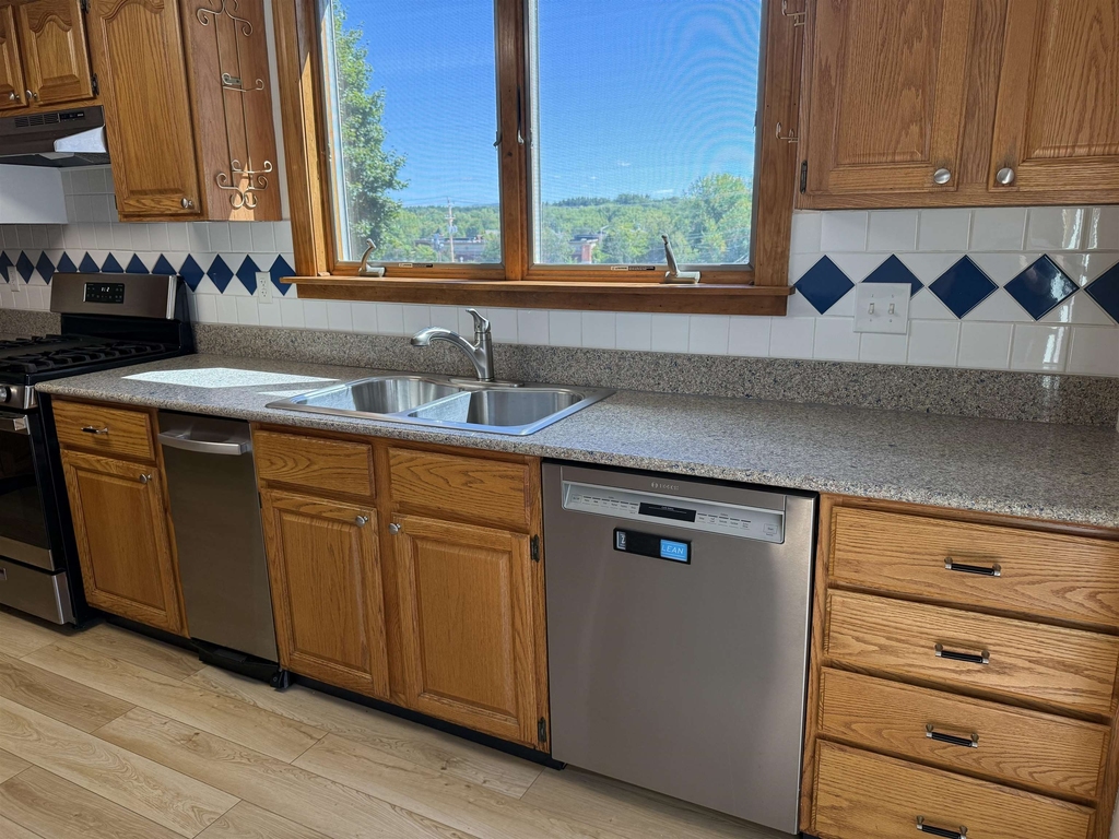 243 S Main - Photo 5