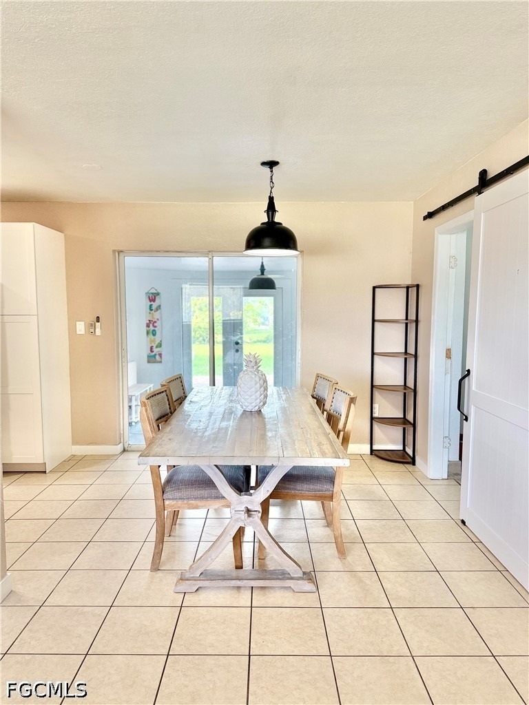 7313 Lobelia Road - Photo 4