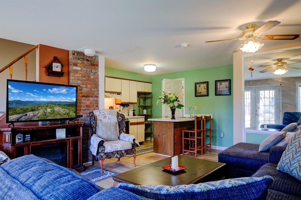 98 Washington - Photo 2