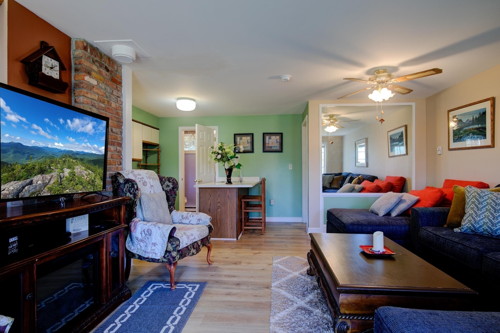 98 Washington - Photo 4