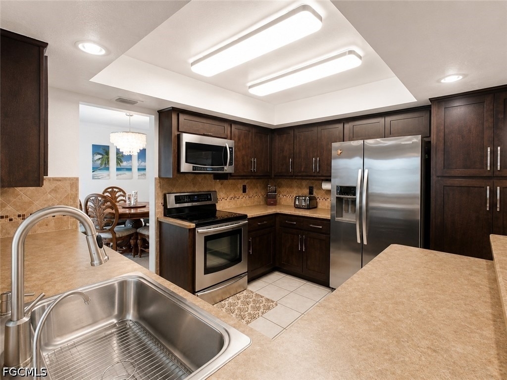 1709 Se 44th Street - Photo 10