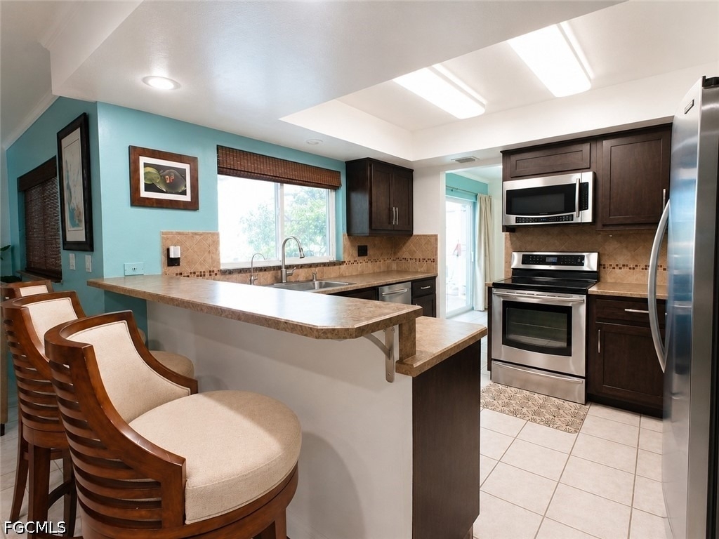 1709 Se 44th Street - Photo 9